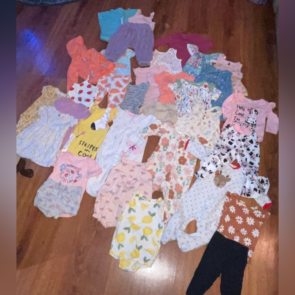 Baby girl clothes bundle - Picture 6 of 8